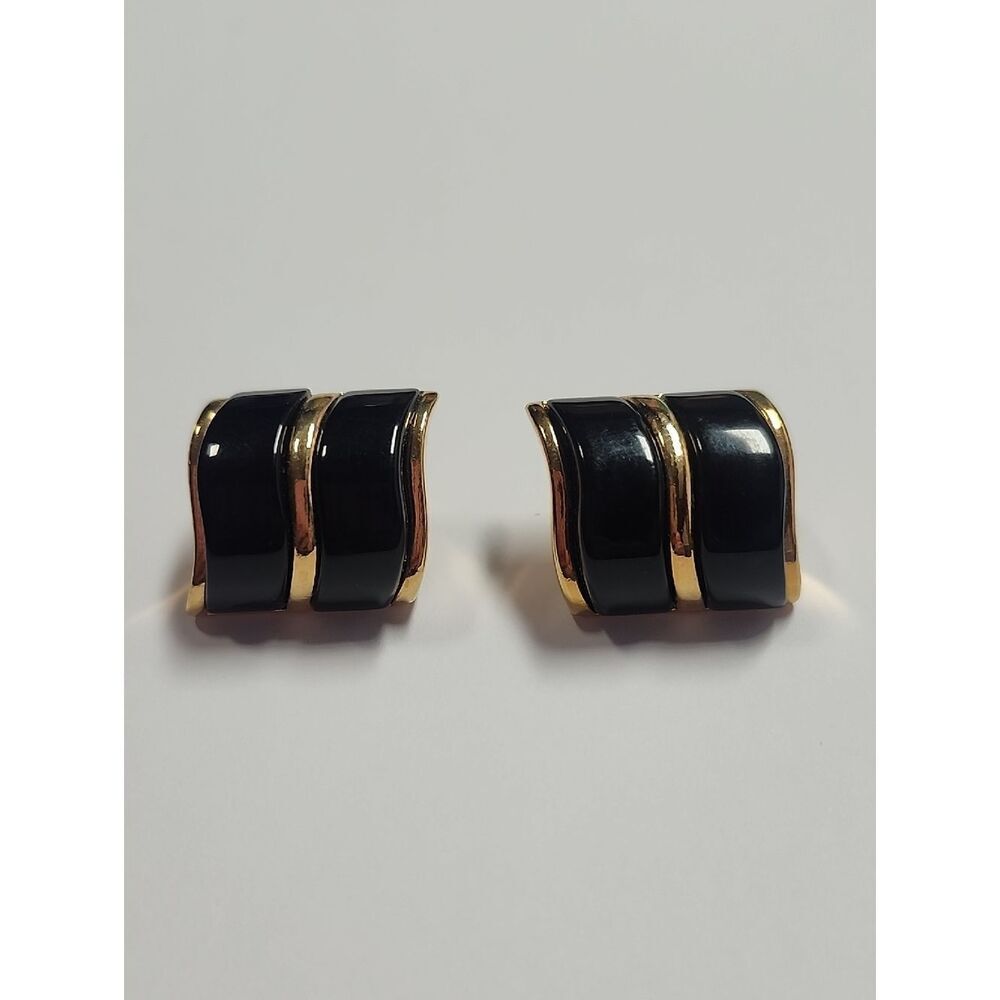 Avon Vintage Gold-Tone And Black Lucite Wavy Stud Earrings